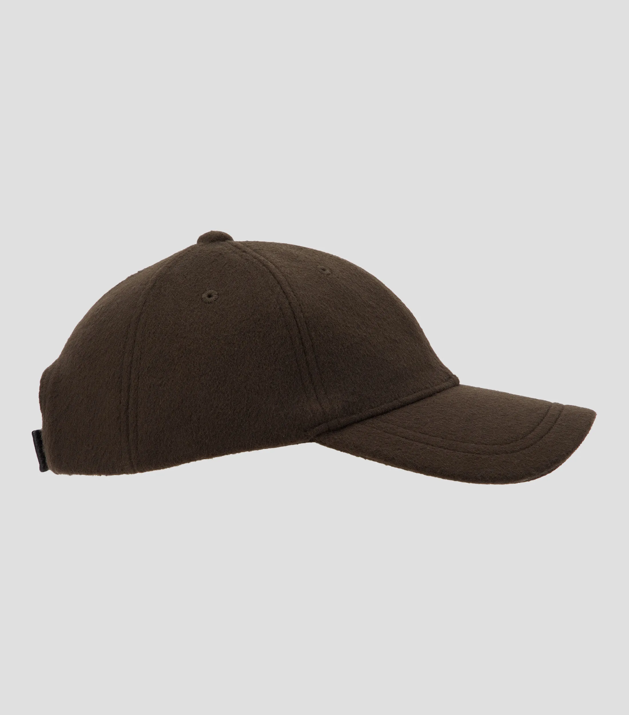 0662_Emporio Armani Gorra con bordado verde militar Hombre