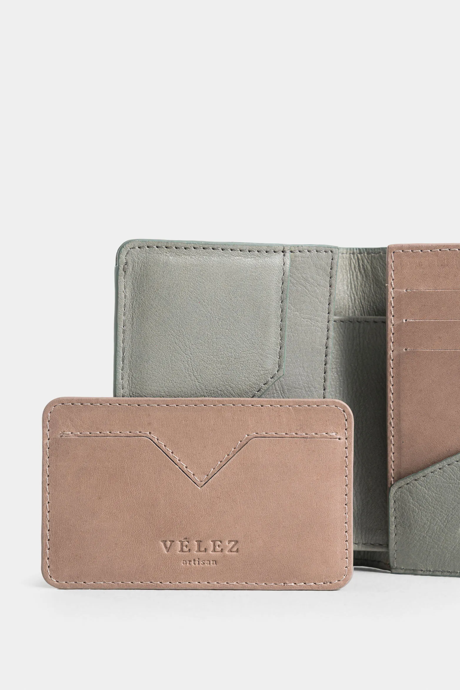 Billetera alava de cuero para hombre con porta tarjeta extraíble