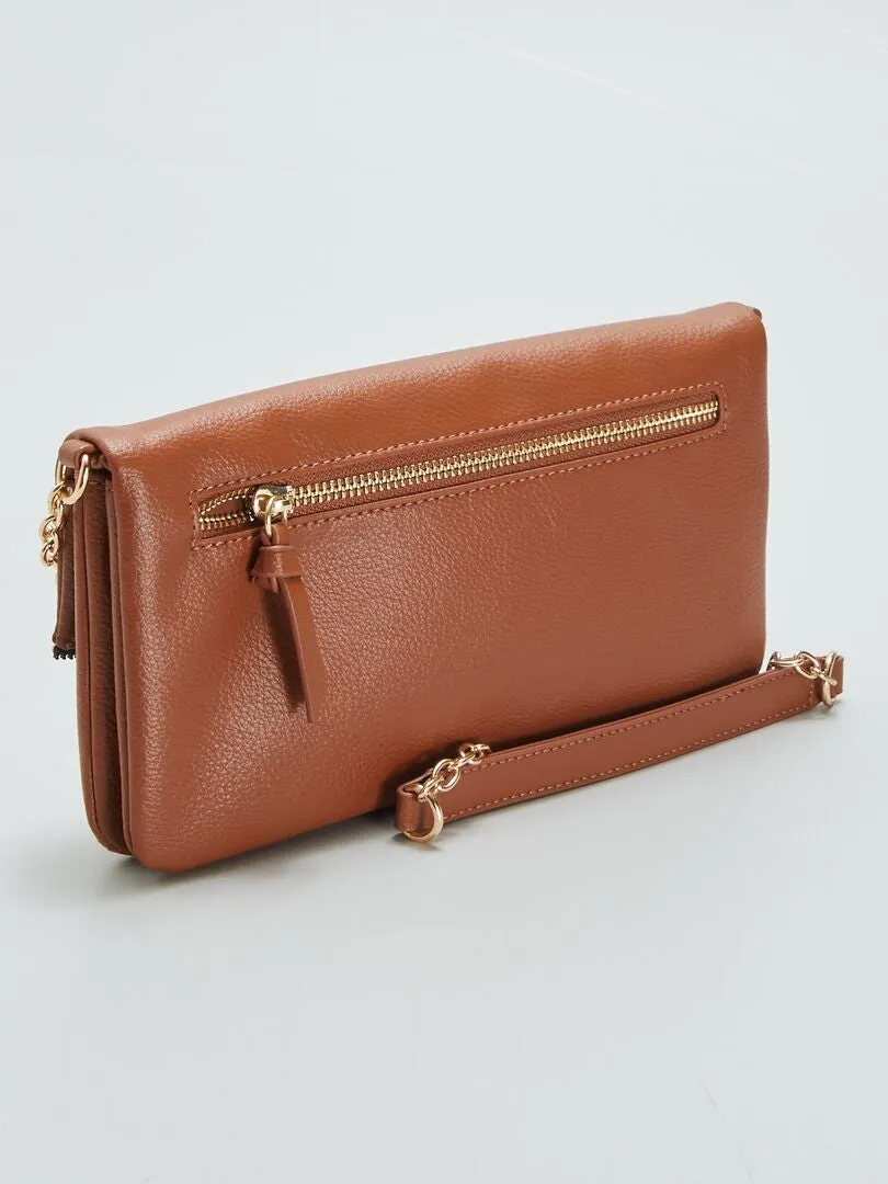 BOLSO SOBRE CON CADENA BANDOLERA  MARRON