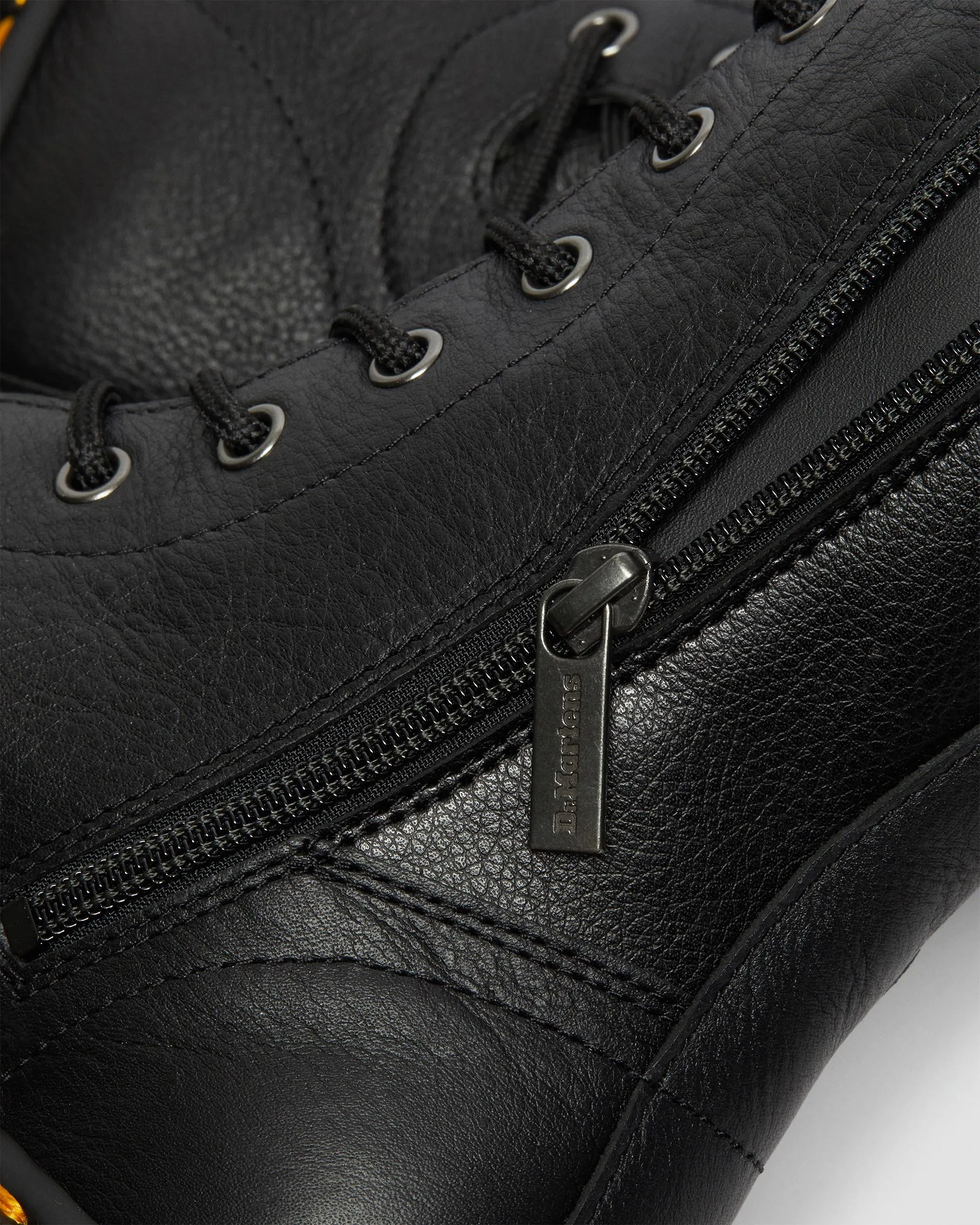 Botas con plataforma Azreya Max de 26 ojales en piel