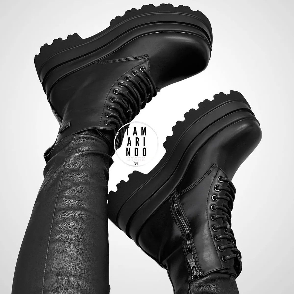 BOTAS NEGRO ECO CUERO 2376
