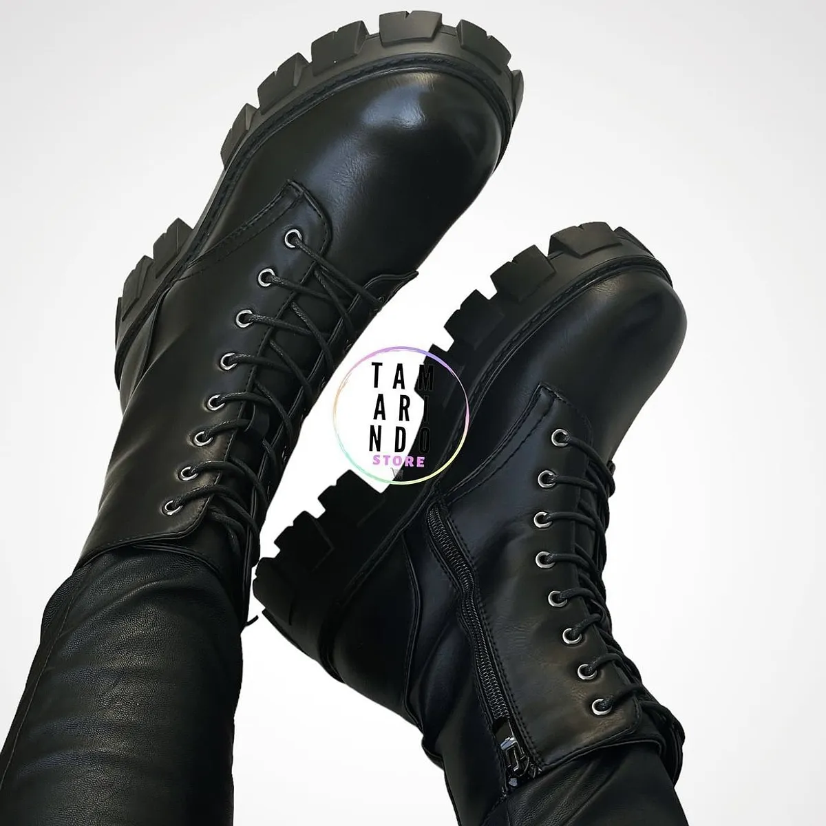 Botas negro eco cuero K03