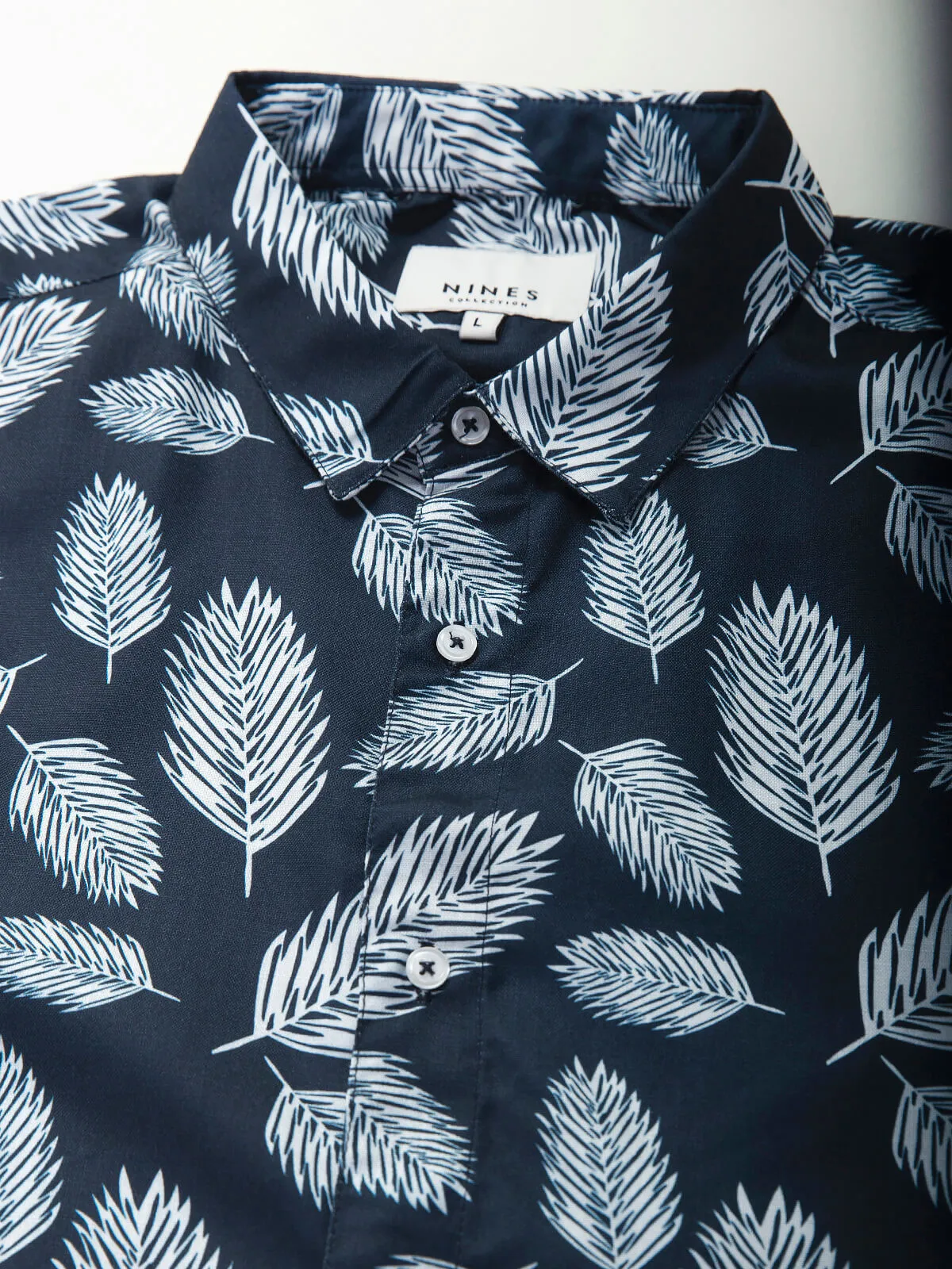 Camisa azul marino manga corta