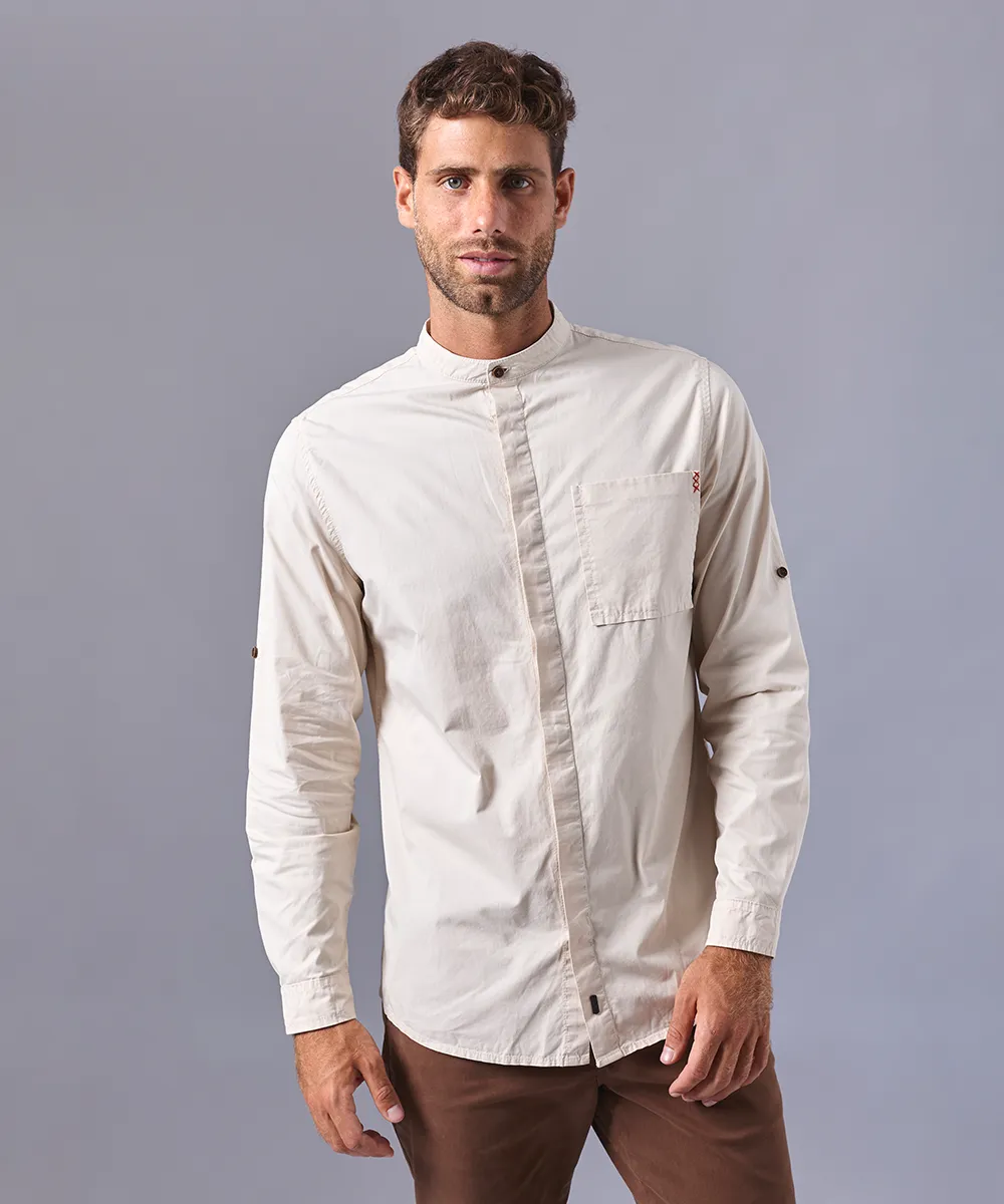 CAMISA MANGA LARGA TAFETA CUELLO NERU CON BOTON CLASSIC FIT BEIGE OI24