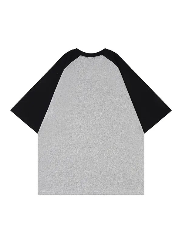 Camiseta de manga corta extragrande estampada con manga raglán