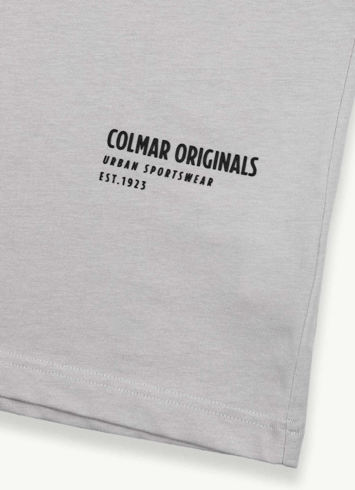 Camiseta de manga corta y cuello redondo