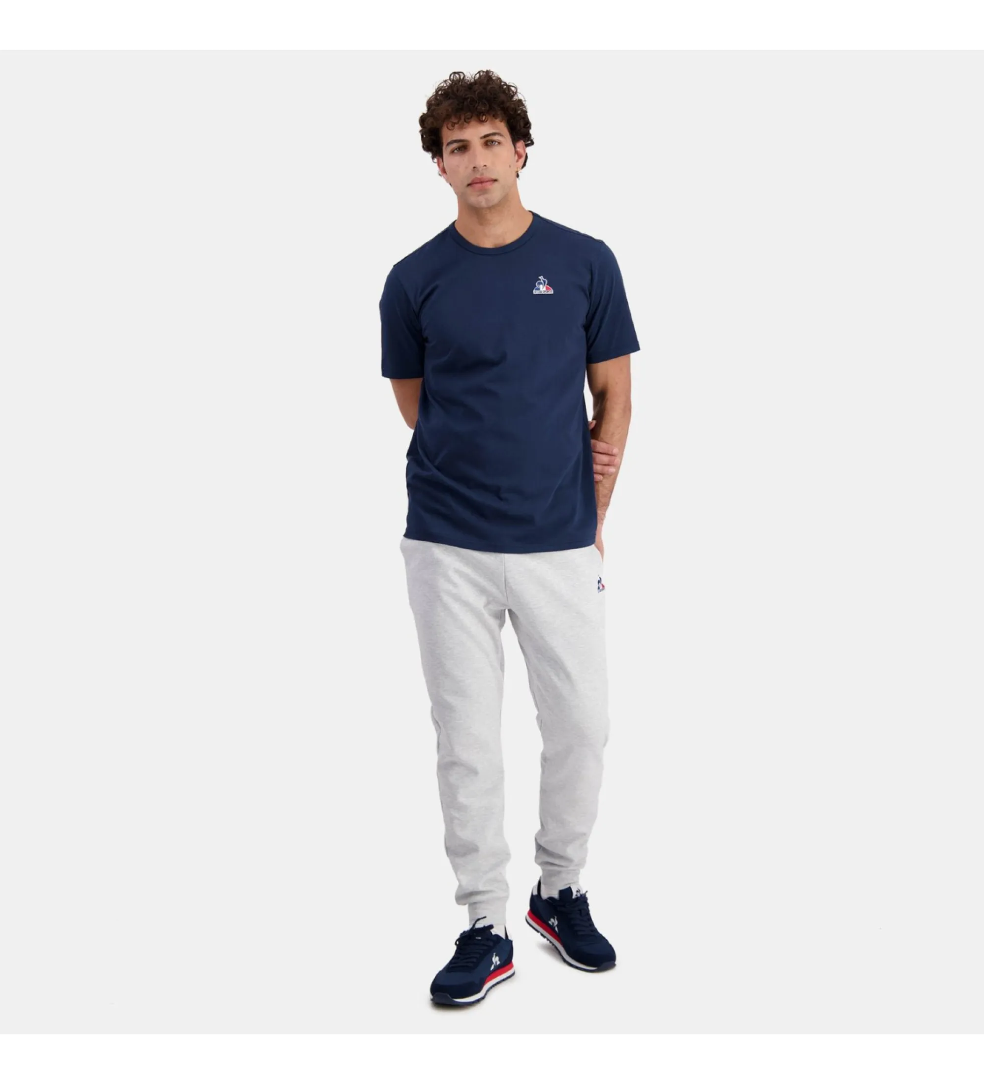 Camiseta Essentiels marino