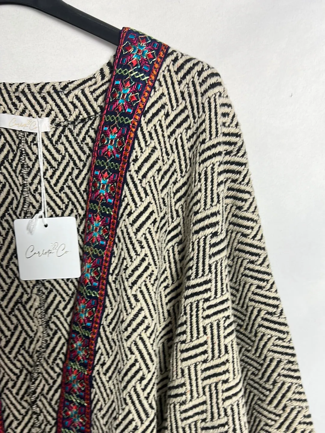 CARLOTA&CO. Kimono flecos estamoado. TU (M)