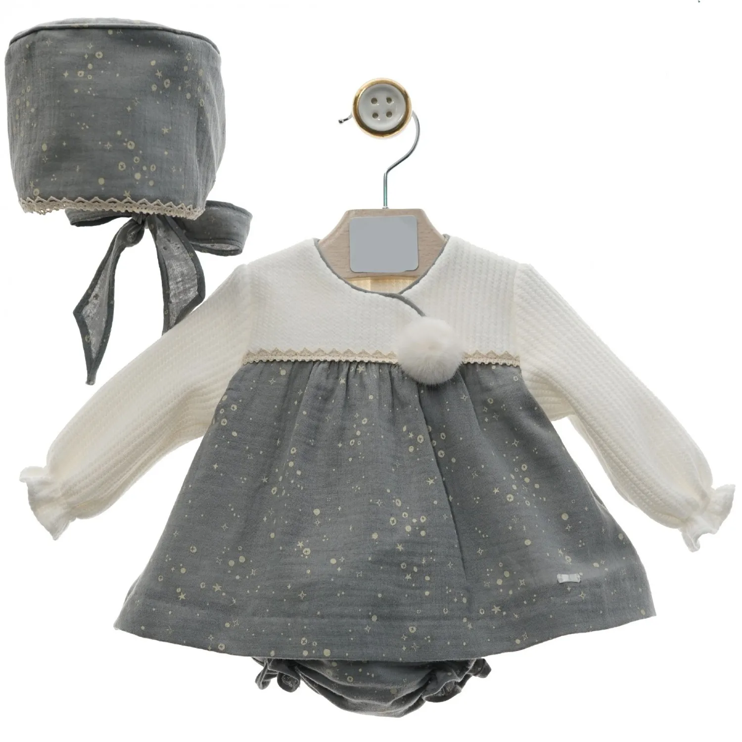Conjunto para niña tres piezas. Colección Robin
