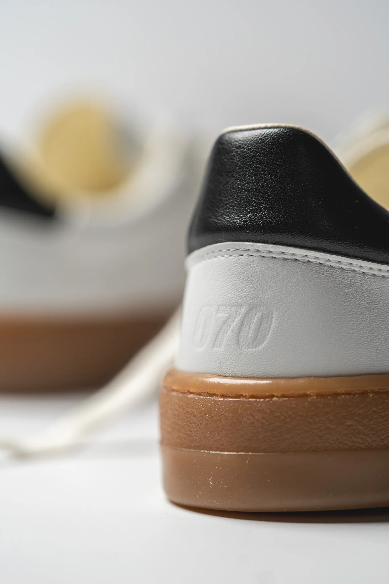 Deportiva Barefoot 070 Classic White – Ohne Project