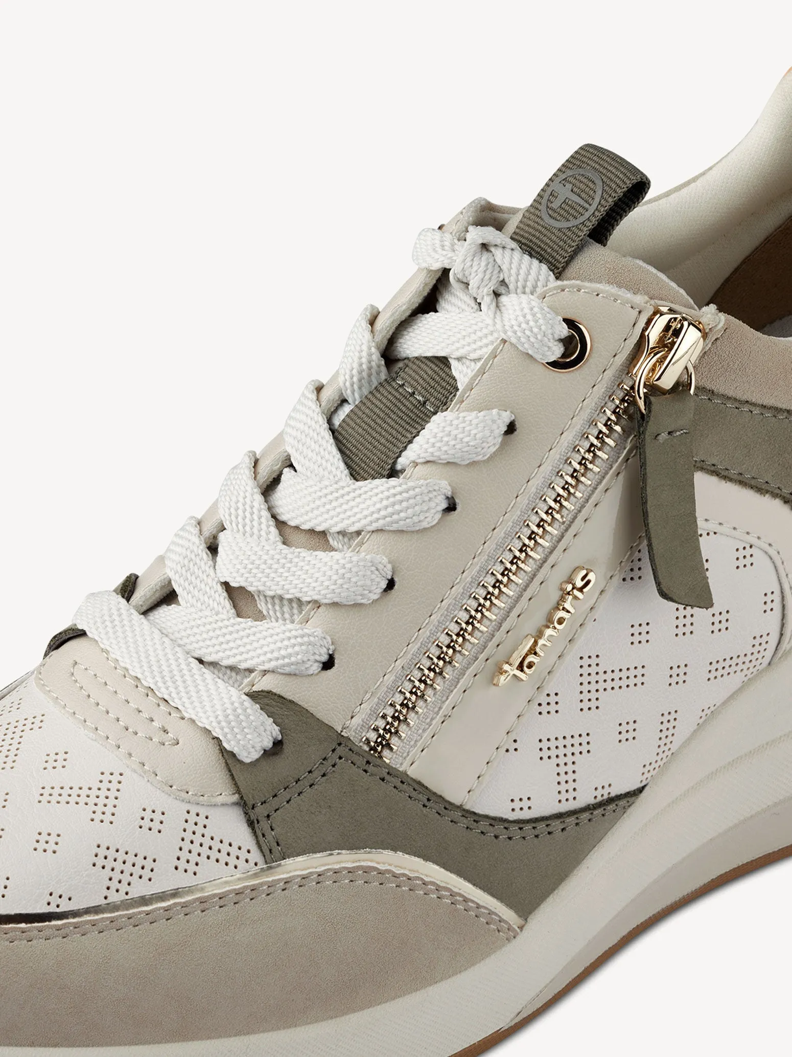 Deportivas con cremallera lateral en combinado pistacho