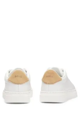 Deportivas de piel con talón de ante