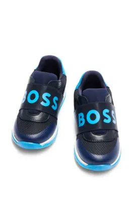 Deportivas en piel y malla para niños con correa de la marca