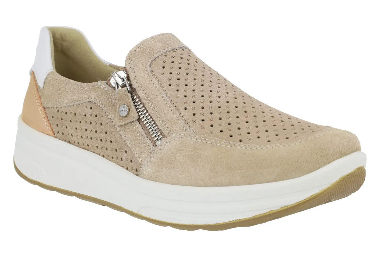 Deportivas en serraje beige con calados y cremallera lateral