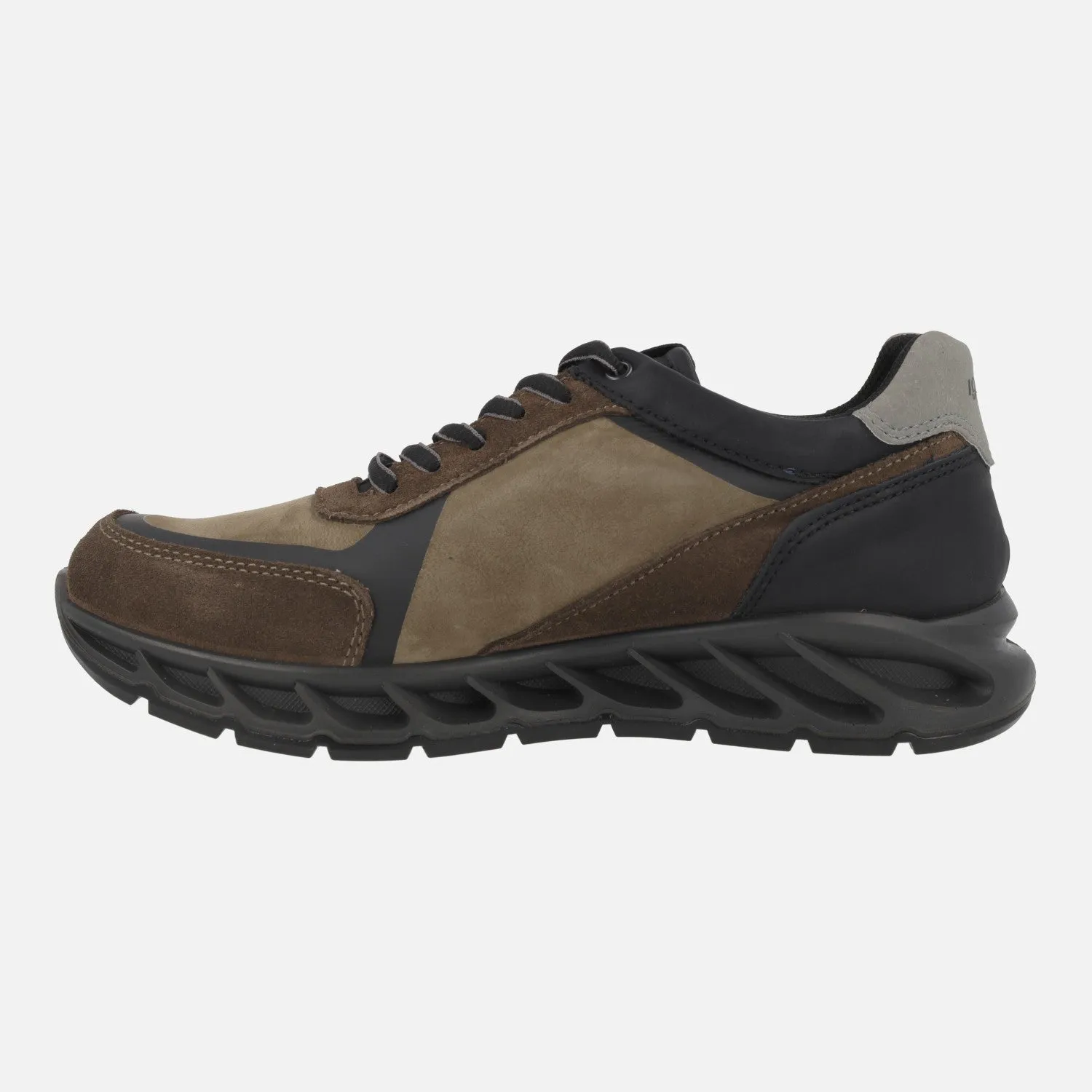 DEPORTIVAS MULTI MATERIAL EN COMBINADO MARRóN CON MEMBRANA GORETEX