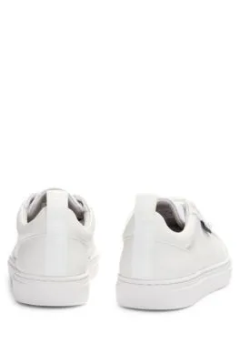 Deportivas tipo cupsole de piel sintética con bandera con logo