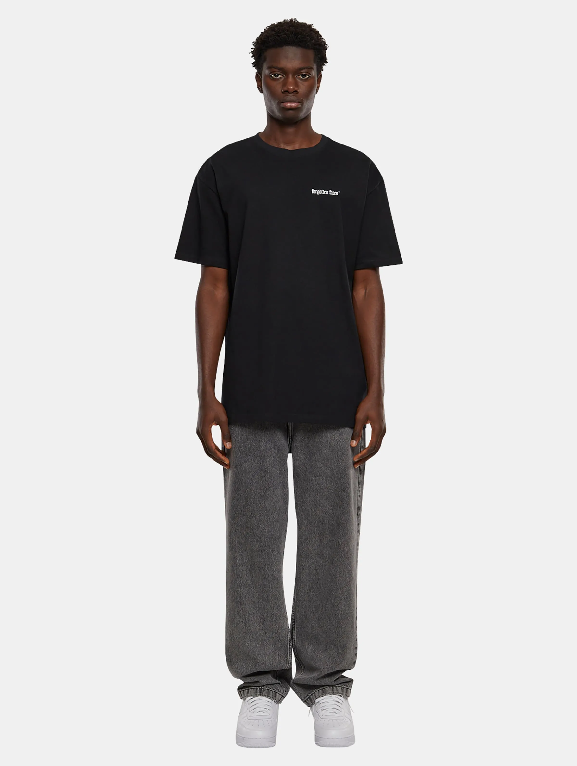 Forgotten Faces Spike Girl Oversize Tee