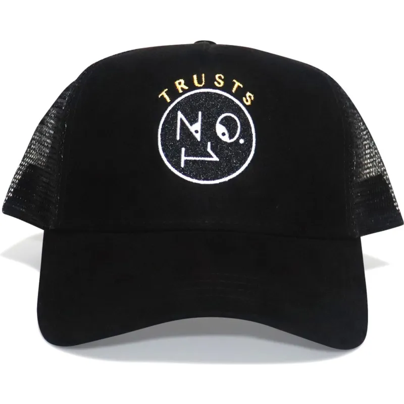 Gorra trucker negra Trusts No.1 Suede Black Gold Logo de The No.1 Face