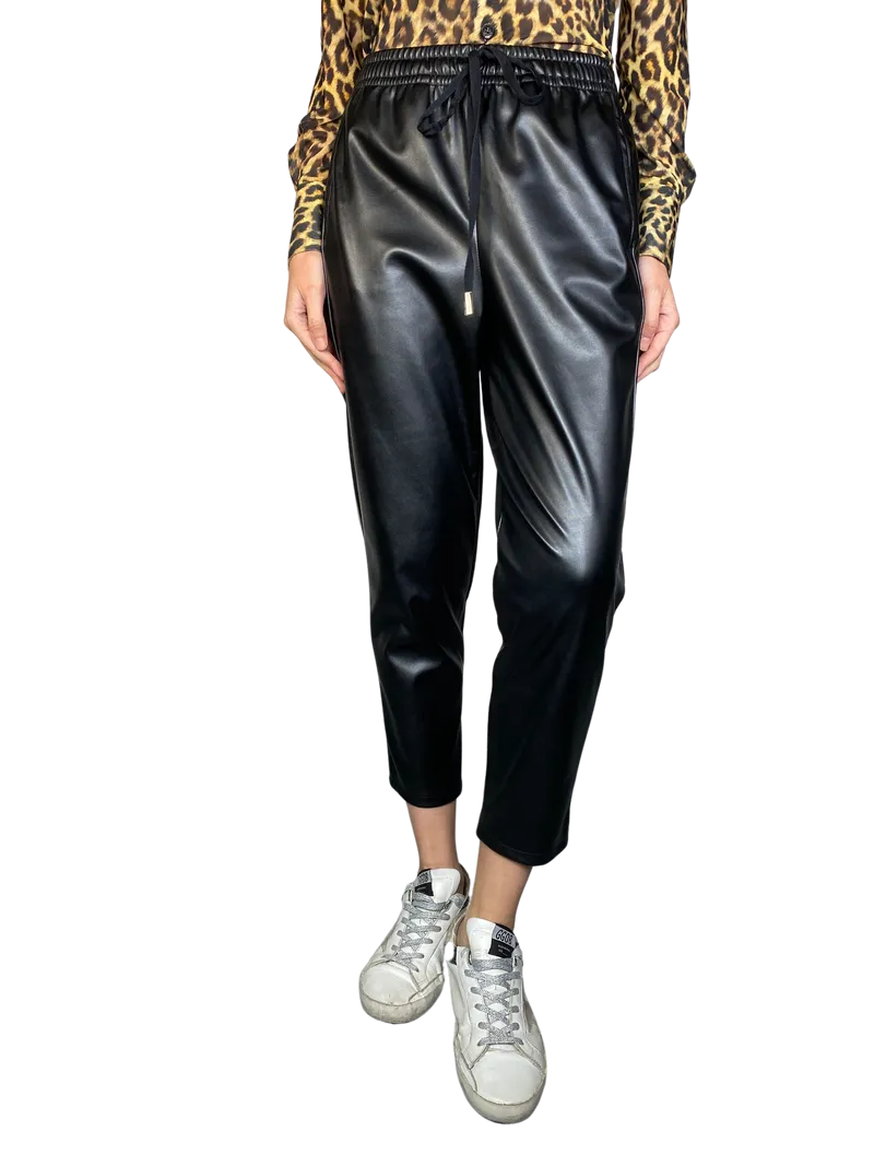 JAZMIN CHEBAR Jogger Cuero Vegano