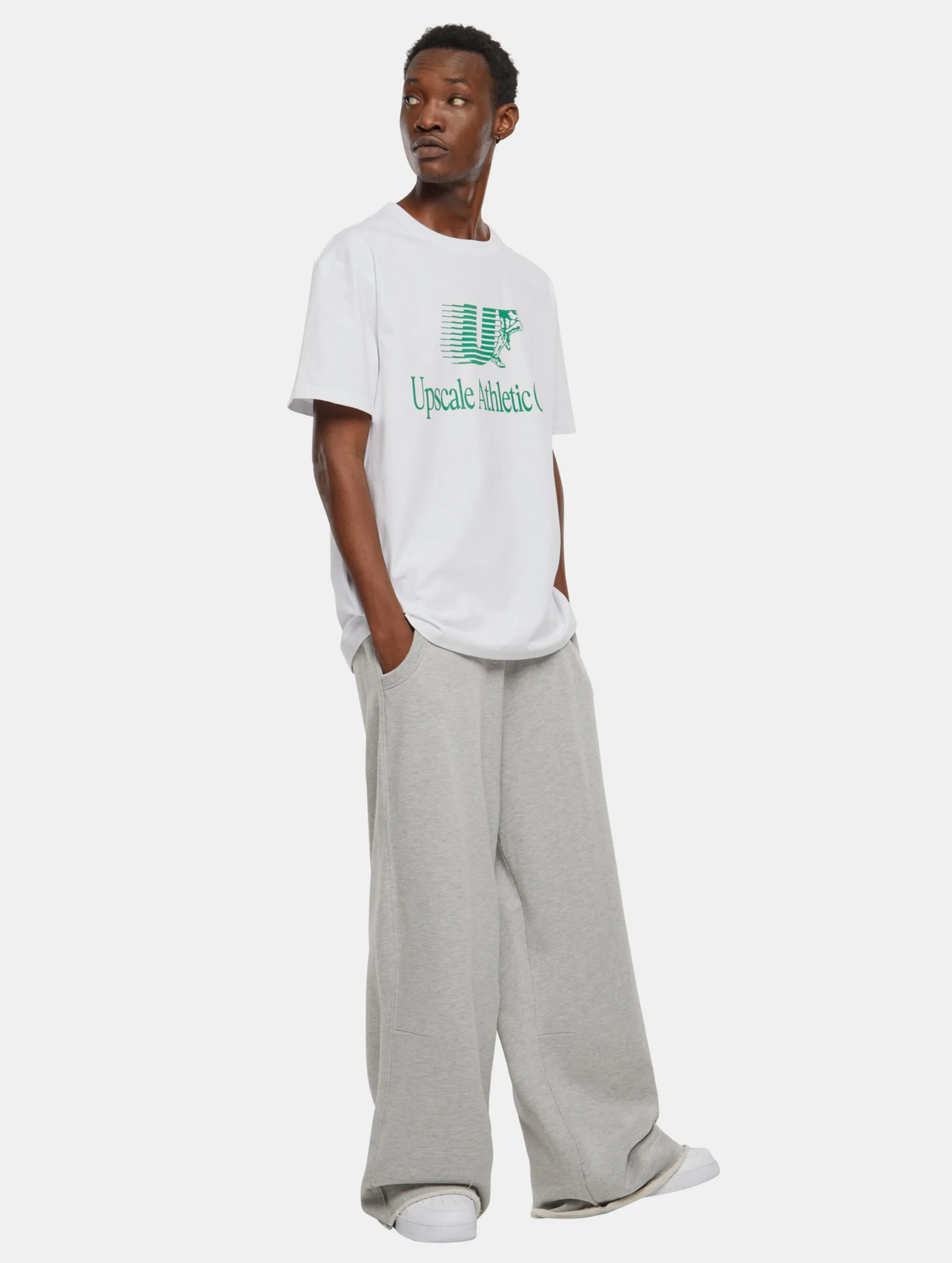 Mister Tee Upscale Athletic Club