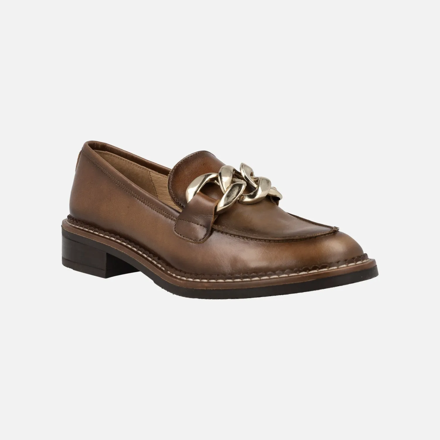 Mocasines para mujer en piel cuero con bordon y adorno dorado