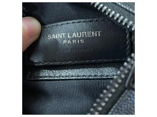 Monedero clave Monogram Saint Laurent en cuero negro 