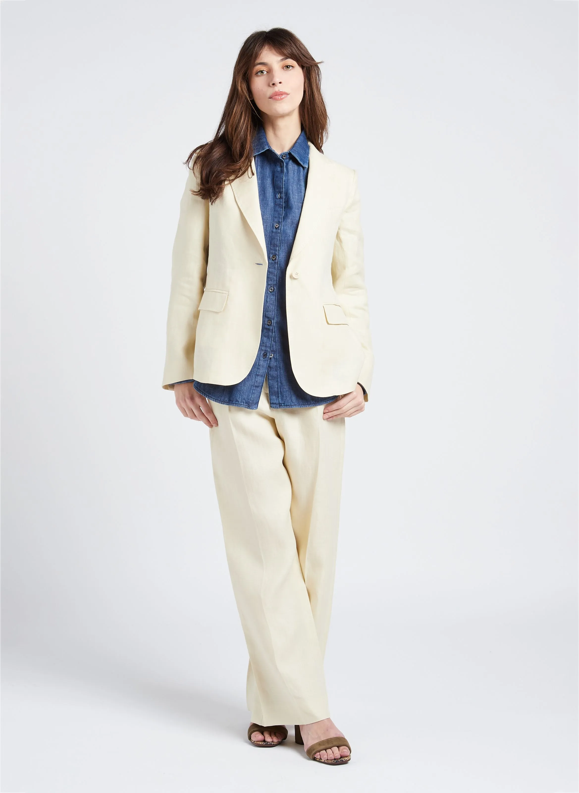 NALUT  CHAQUETA AJUSTADA DE LINO CON CUELLO SASTRE EN BEIGE