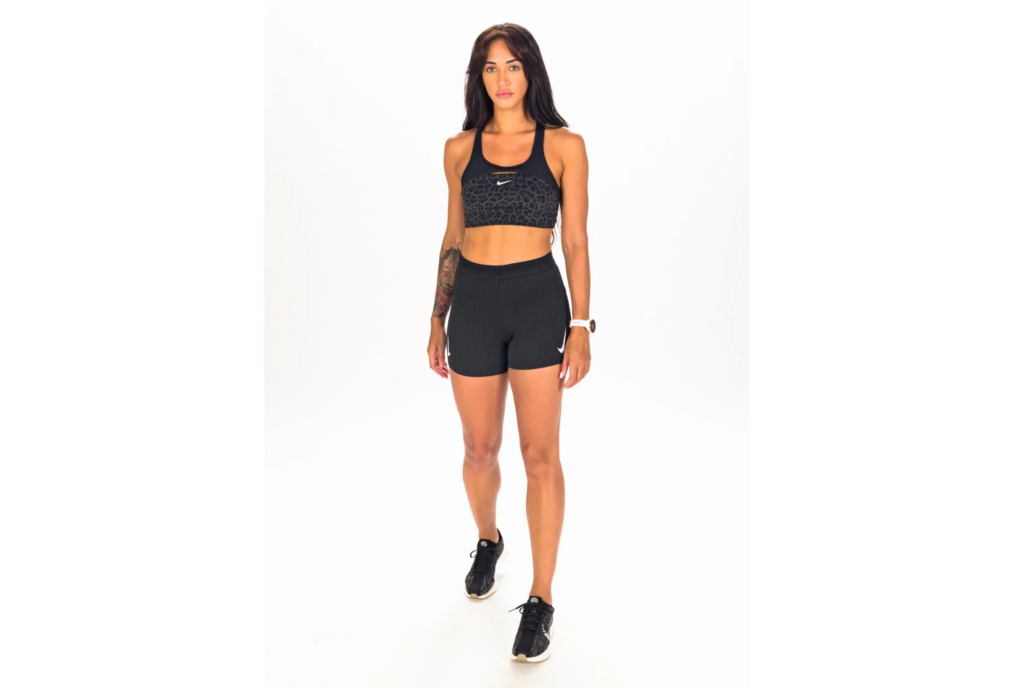 Nike pantalón corto AeroSwift
