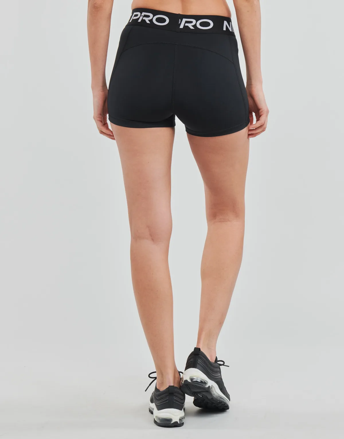 Nike Pro 3