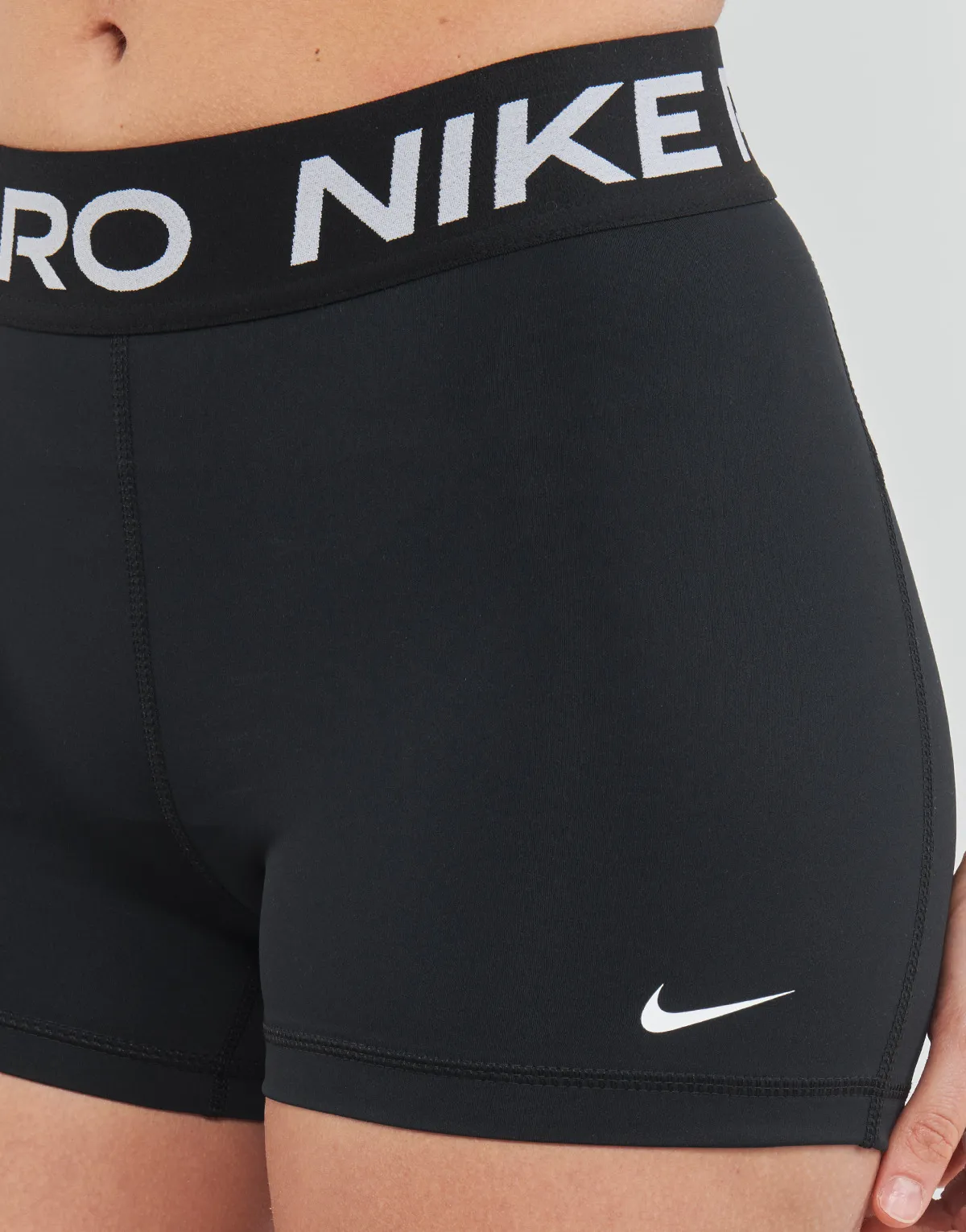 Nike Pro 3