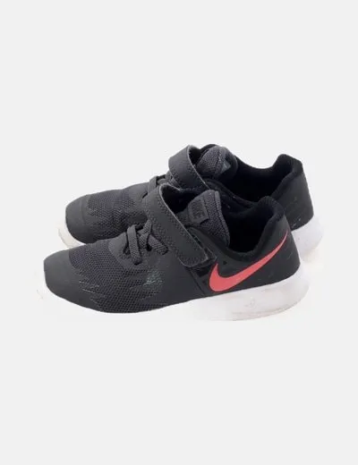 Nike Zapatilla deportiva negra
