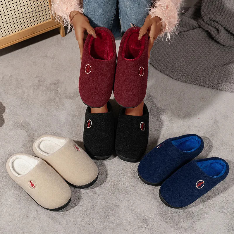 Nuevas toboganes de envío gratis zapatos para mujeres de diseño de algodón con solas zapatillas de algodón de algodón plano zapa