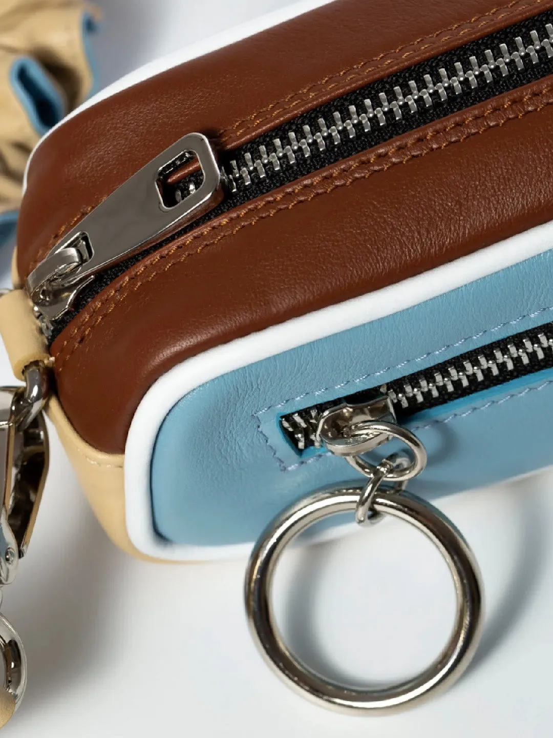 Ocaa Baguette bag blue color block