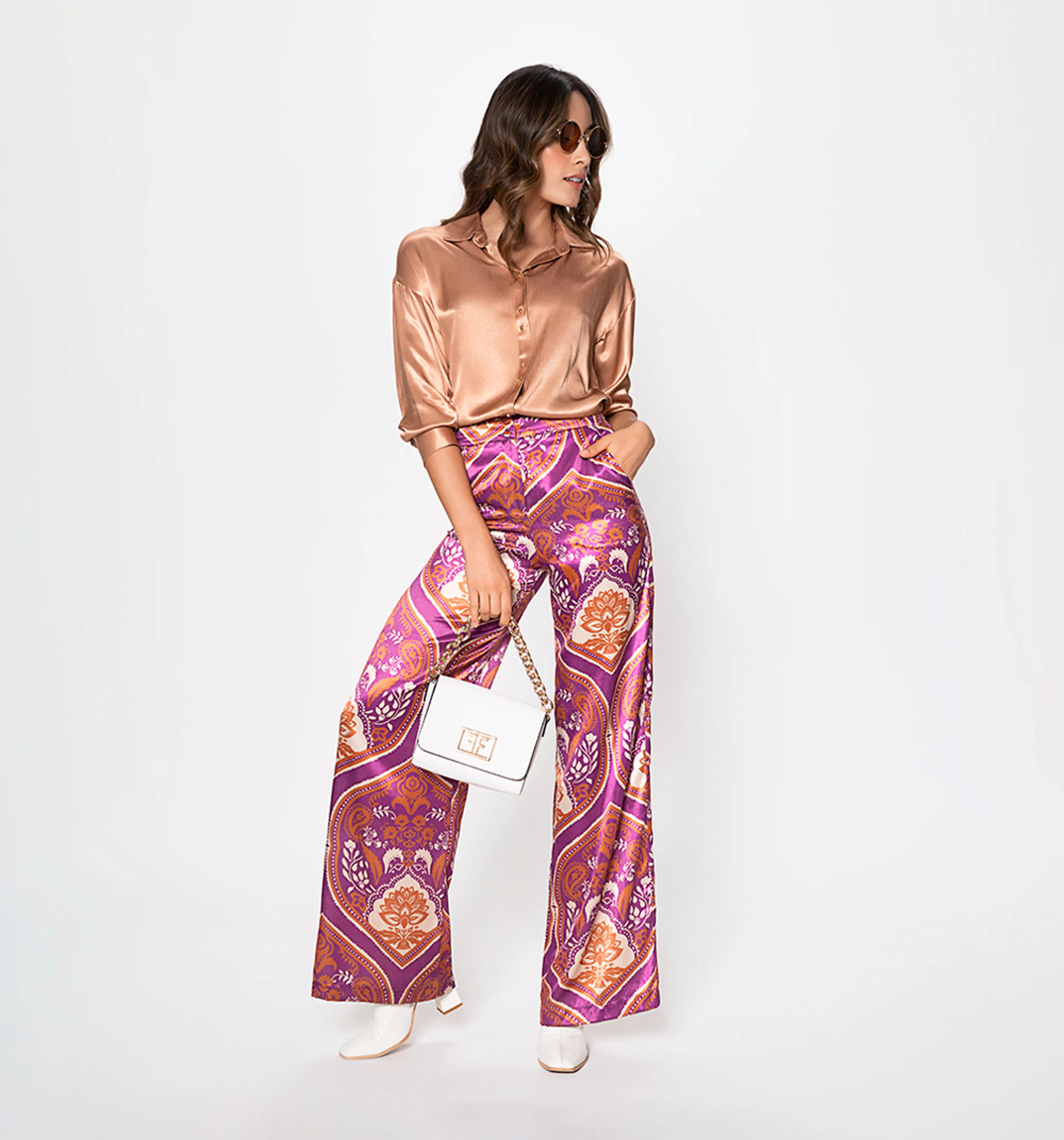 Pantalon palazzo con pretina enresortada