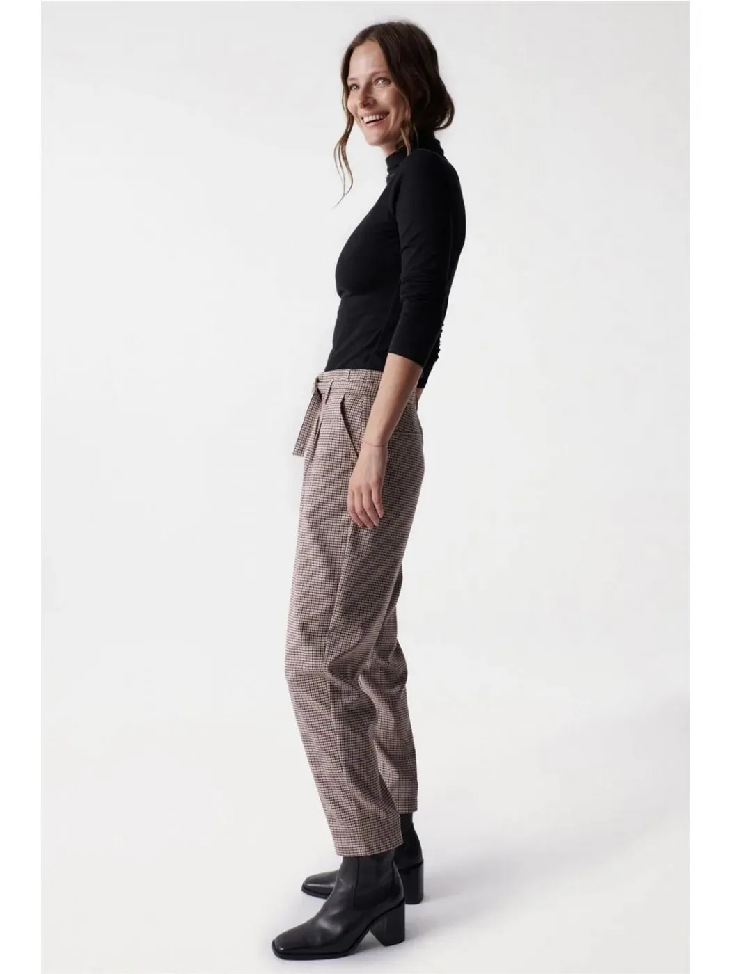 PANTALON SALSA MUJER BAGGY CON ESTAMPADO DE CUADROS