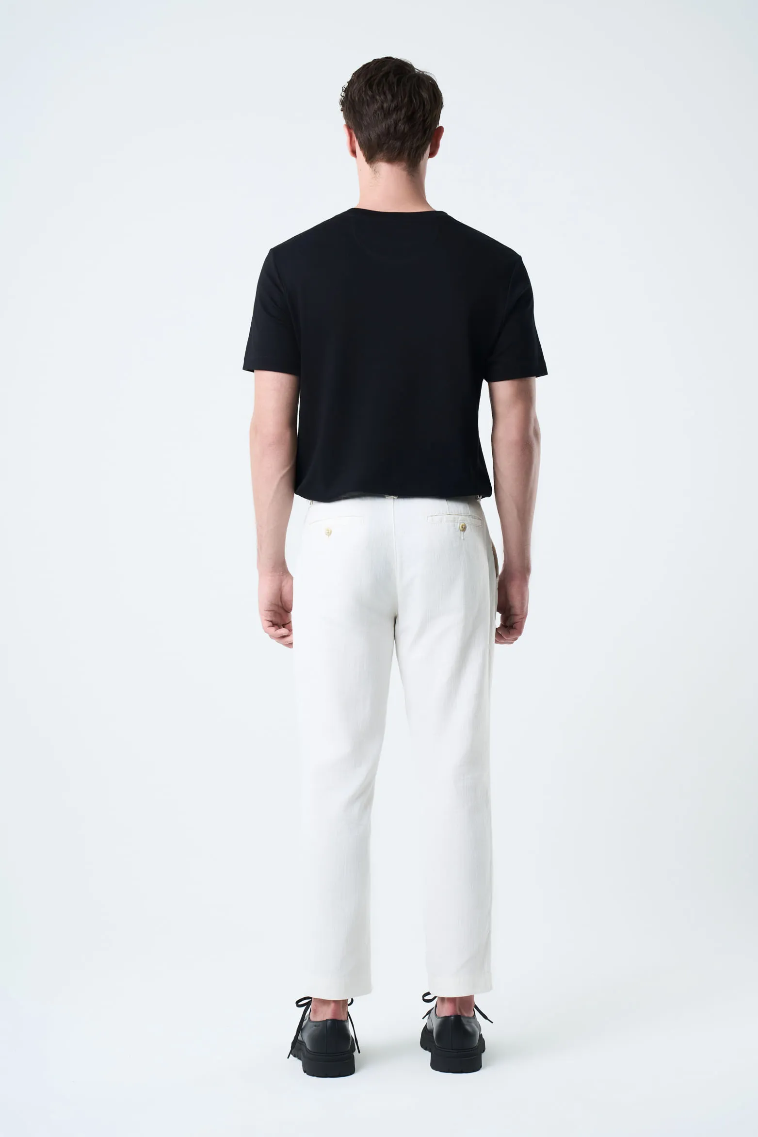 Pantalón aron en lino para hombre ribete cuero