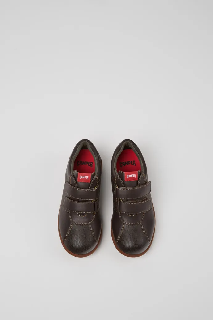 Pelotas Zapatos para niños en piel y tejido de color marrón oscuro