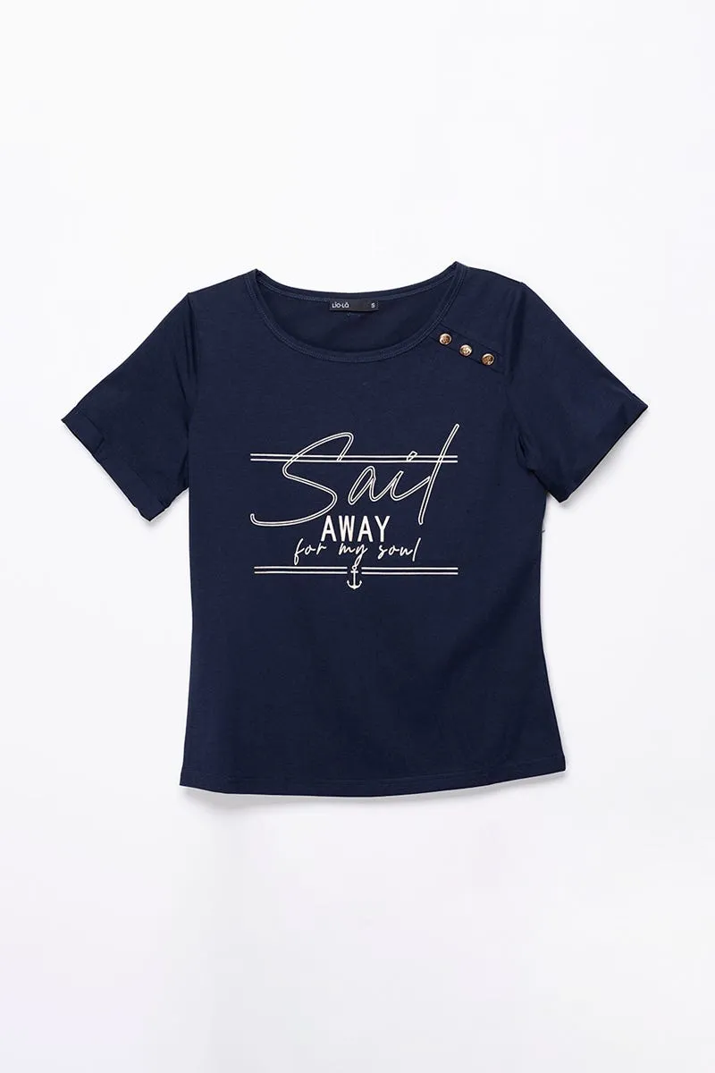 POLERA TEXTO, Y BOTON MARINERO AZUL MARINO