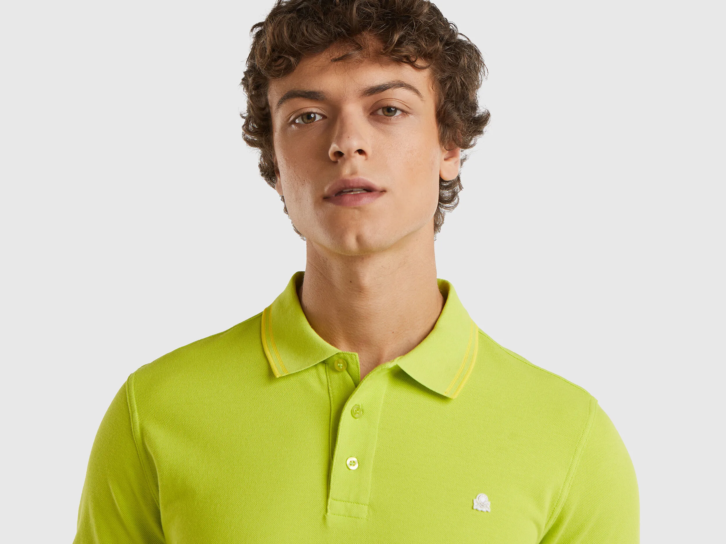 Polo amarillo lima de algodón orgánico