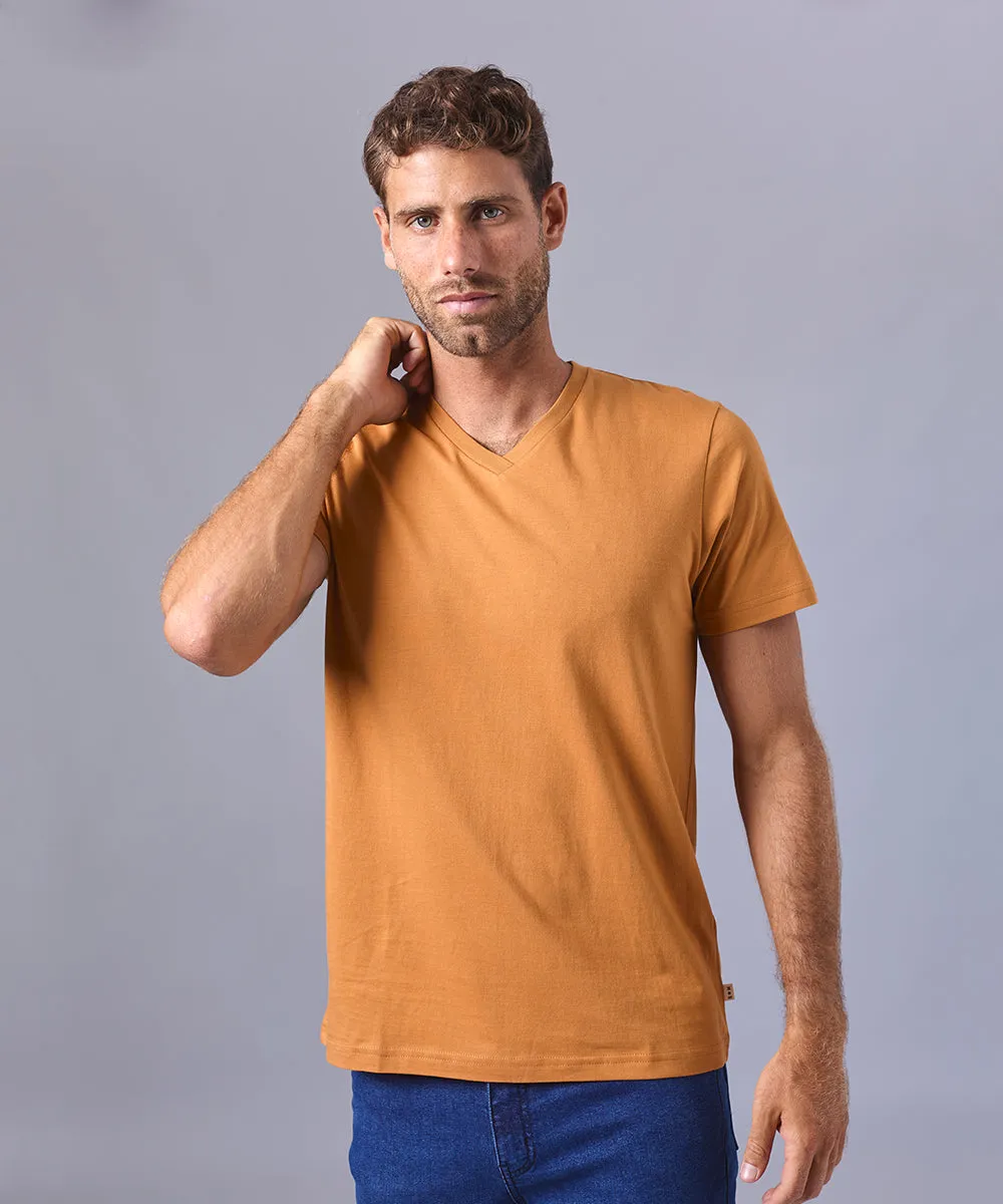 POLO MANGA CORTA BASICO CUELLO V CANELA OI24