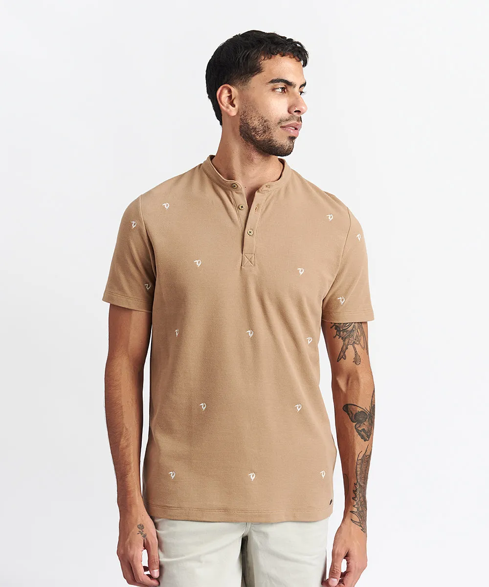 POLO MANGA CORTA PIQUE CON BORDADO CUELLO NERU MARRON CLARO PV24