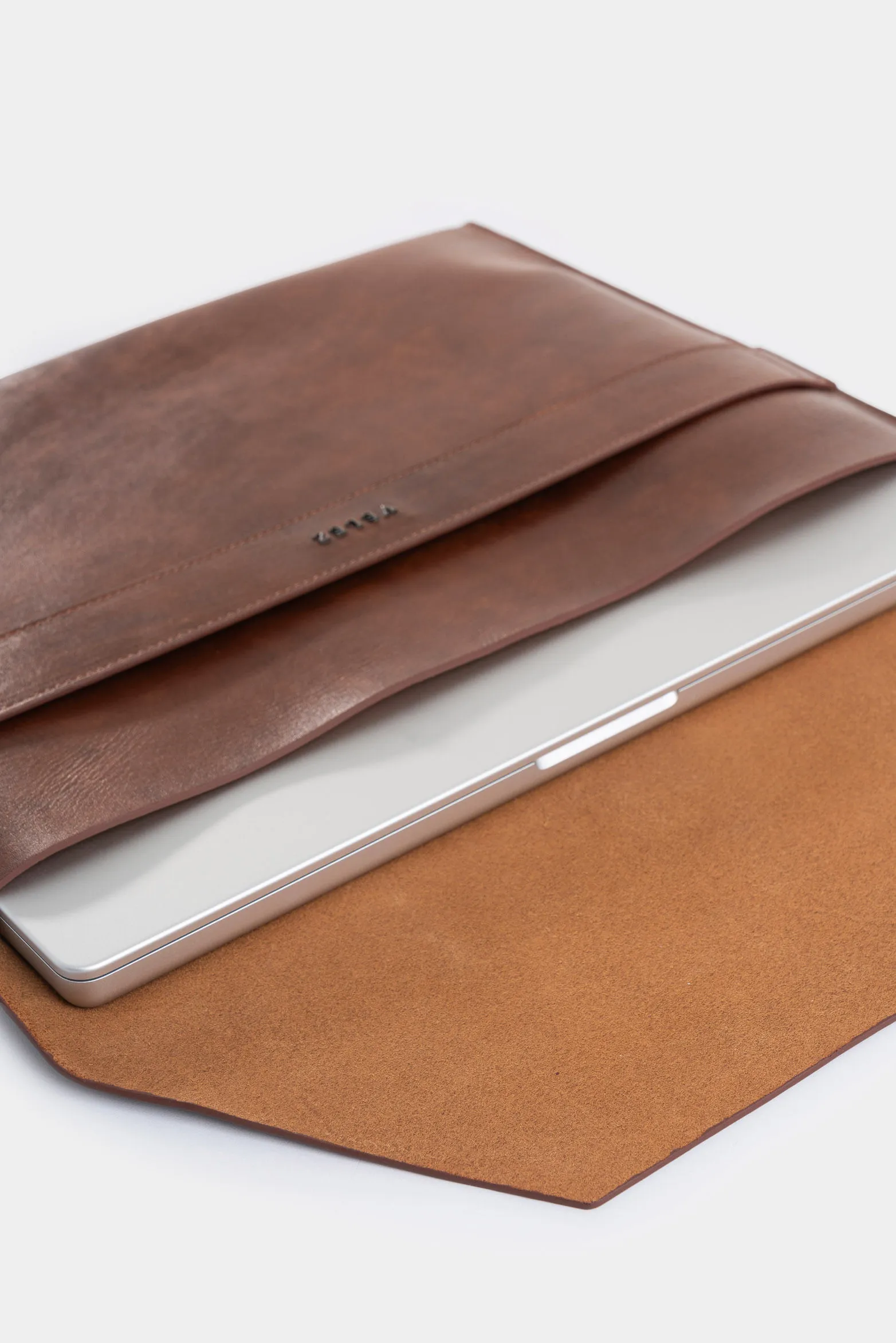 Porta Tablet Grus de cuero para hombre texturizado