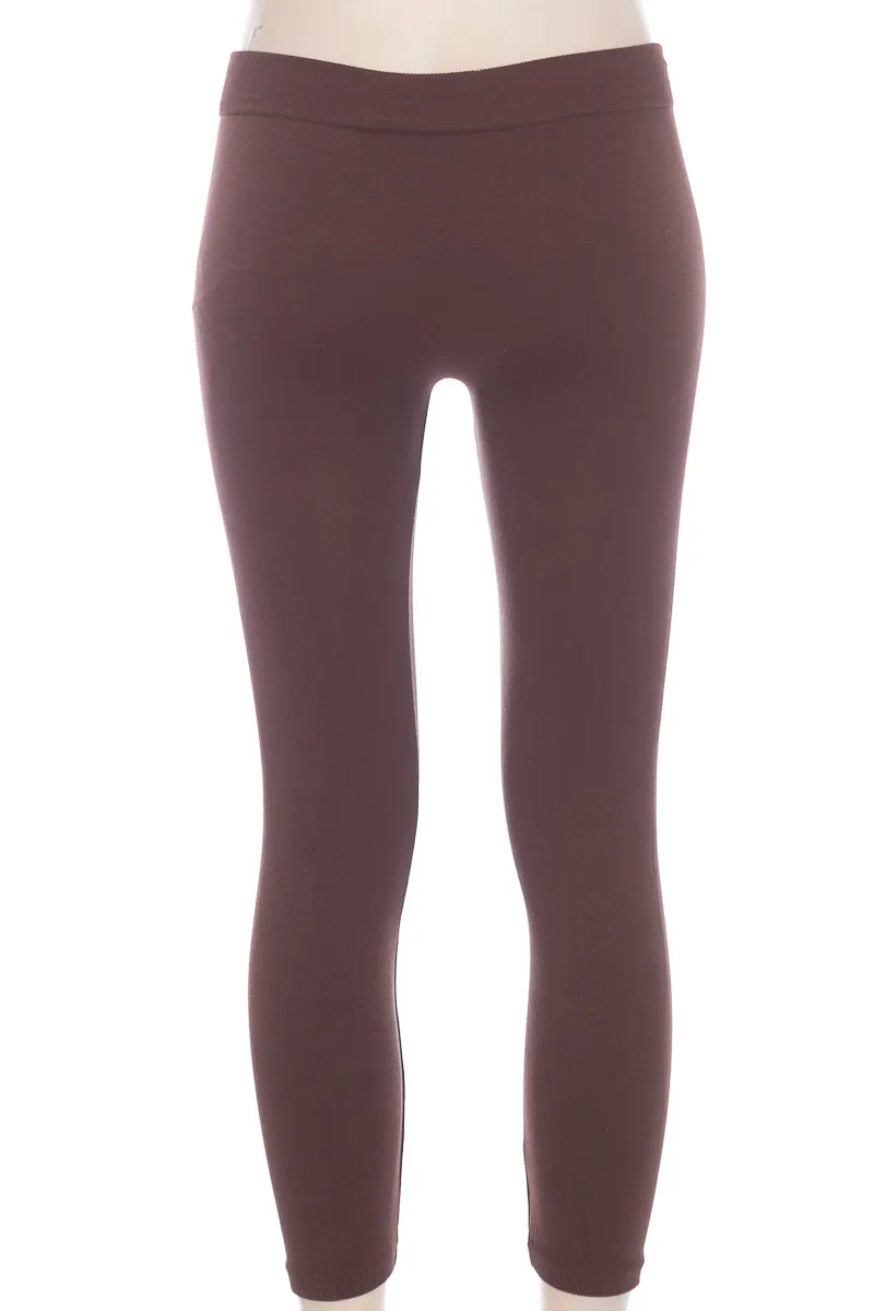 ROPA DEPORTIVA / SALIDA DE BAñO COLOR CAFé  CLOSEANDO