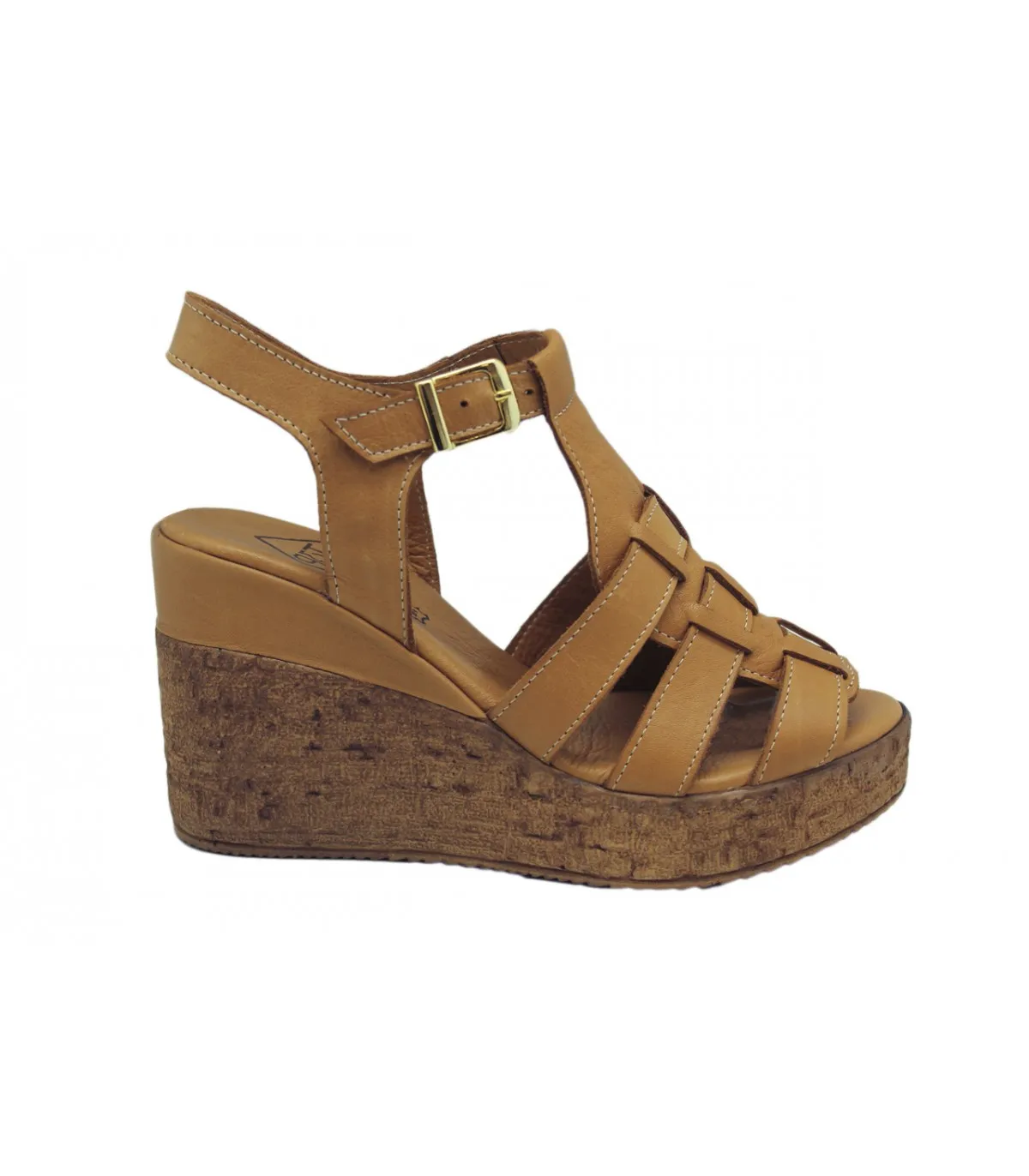 Sandalias de color cuero con plataforma y cuña