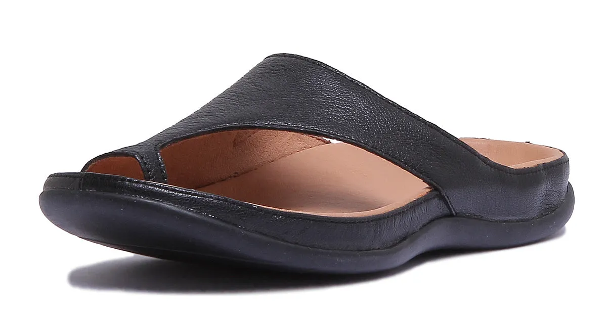 Strive Capri Sandalia de cuero con lazo en el dedo del pie para mujer en magenta