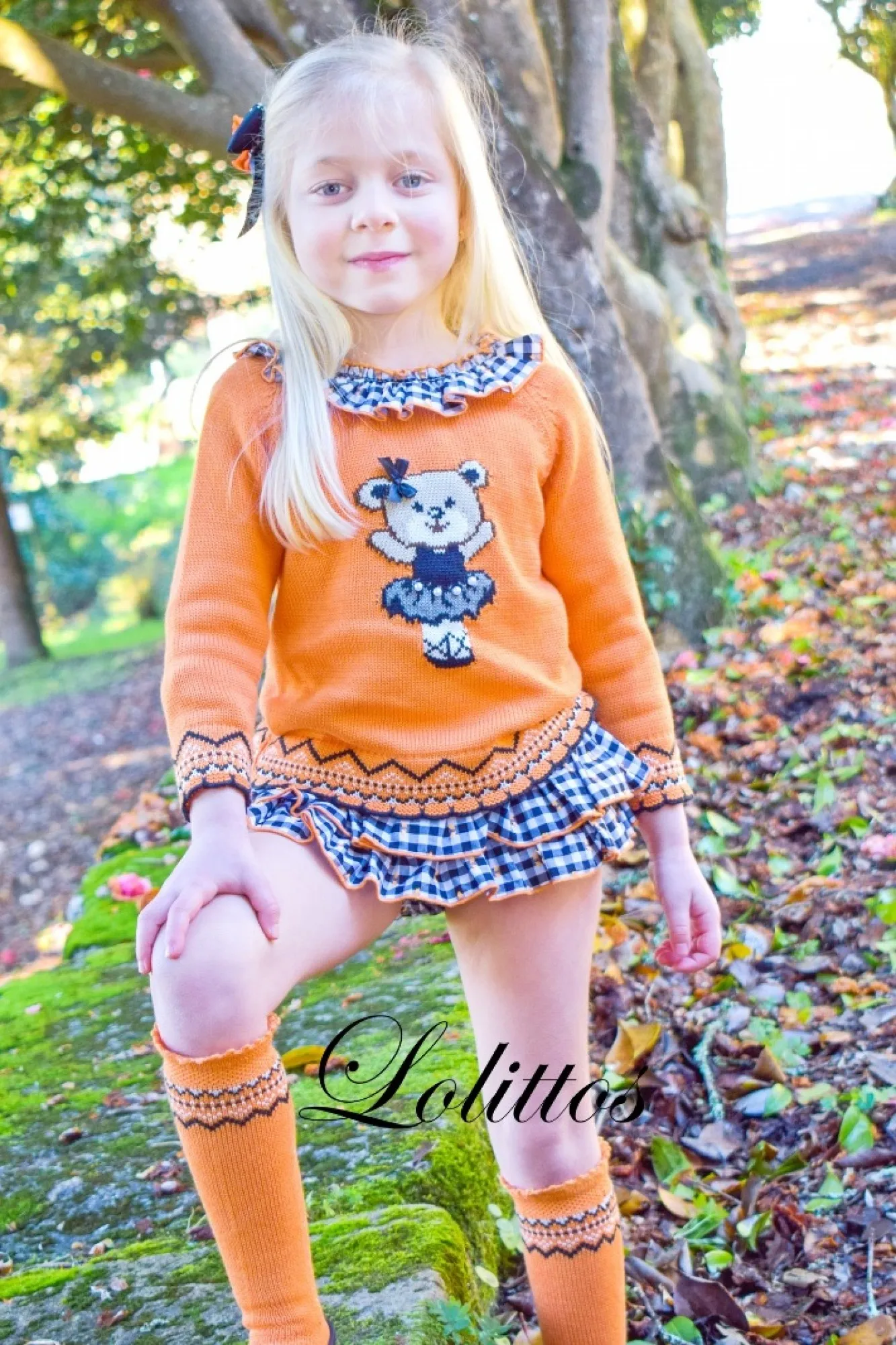 Sweater and bloomers set for girl Bear Collection by Lolittos.