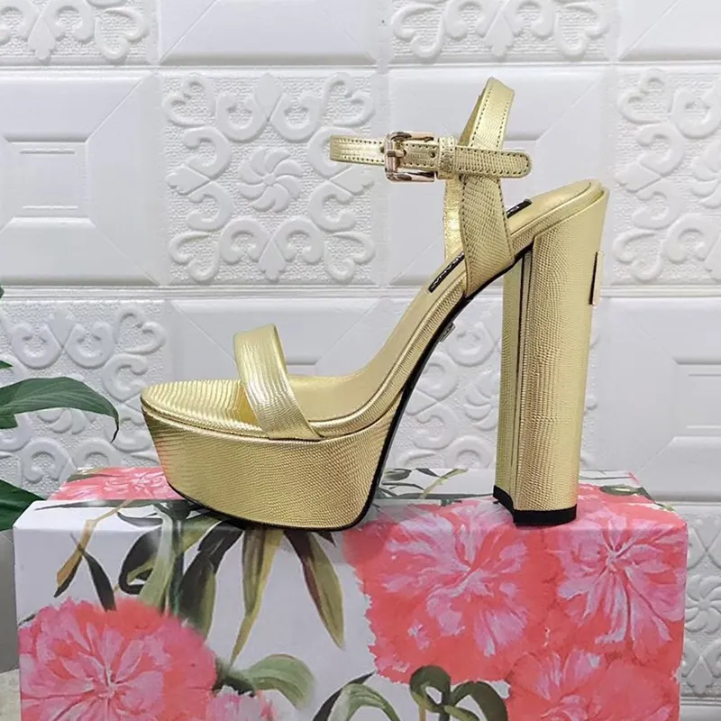 Tacones Sandalias Diseñadores Zapatos Cuero de vaca Rhinestone Hebilla 5D Impresión Decoración 15 cm Tacón alto Plataforma de me