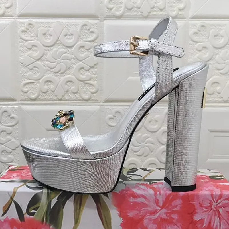Tacones Sandalias Diseñadores Zapatos Cuero de vaca Rhinestone Hebilla 5D Impresión Decoración 15 cm Tacón alto Plataforma de me
