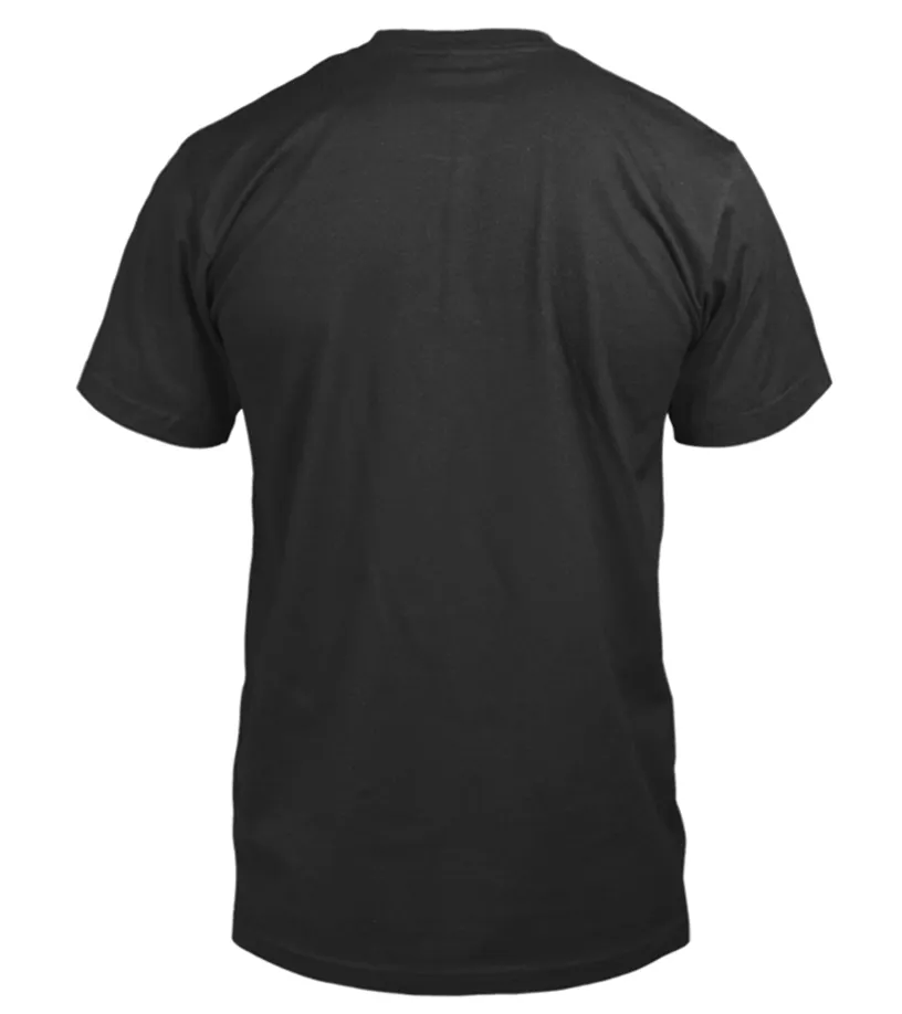 TENGO DOS TÍTULOS PAPÁ Y EL DE PADRASTRO Camiseta cuello redondo Unisex