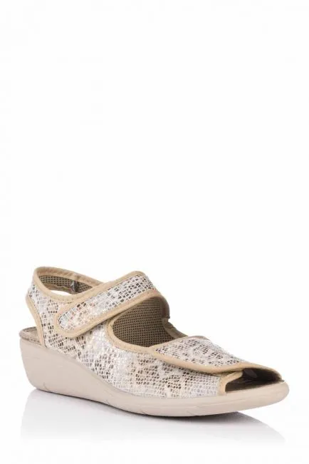 Zapatilla con velcros